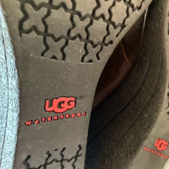 UGG Zea Leather Women Boots Size 9 - Picture 7 of 9